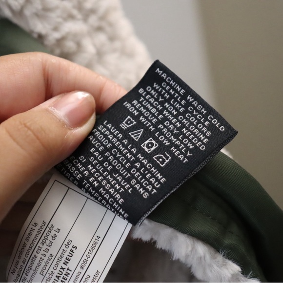 EUC Green Steve Madden Bomber Jacket Size S/P - Picture 9 of 9